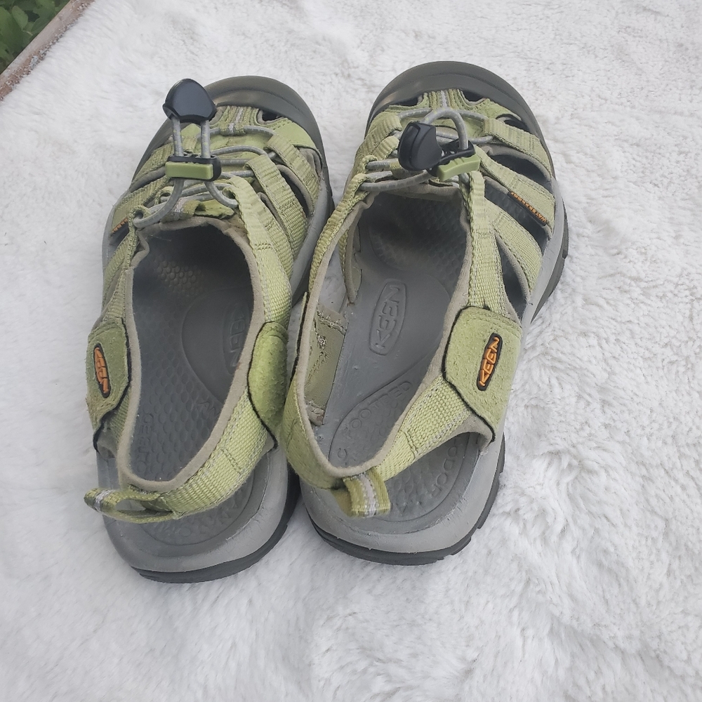 Keen Green Outdoor Sandals Size 8 - Picture 4 of 9